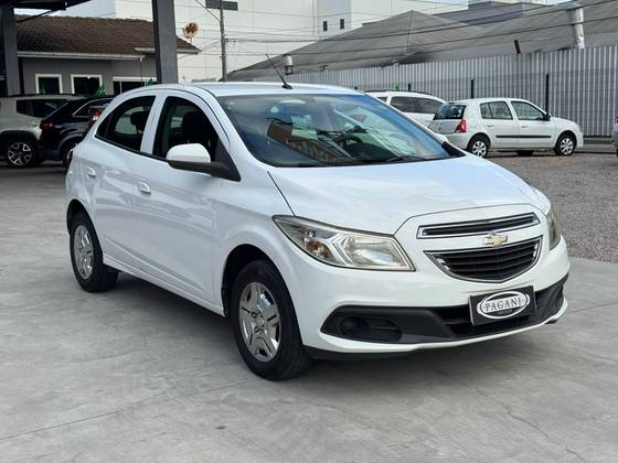 CHEVROLET ONIX 1.0 MPFI LT 8V FLEX 4P MANUAL CHEVROLET ONIX 1.0 MPFI LT 8V FLEX 4P MANUAL